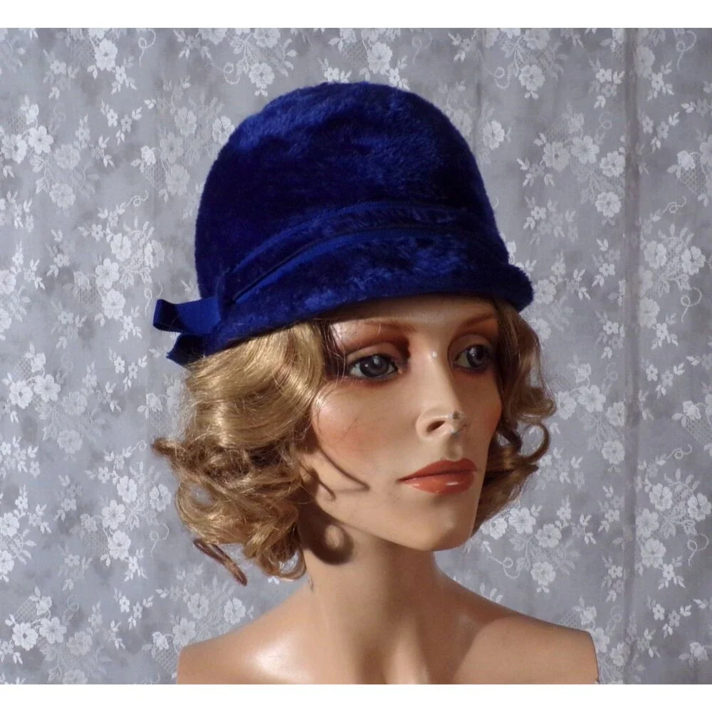 Vintage 60s Blue Fuzzy Cloche Hat 1960s Retro Mod Twiggy Riding Bell Cool